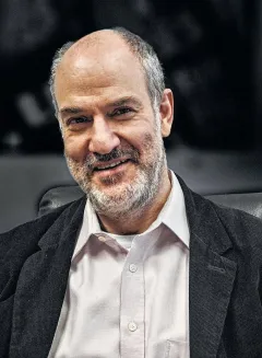  Professor at the Free University of Brussels (ULB) and the Institut d’Etudes Politiques de Paris
